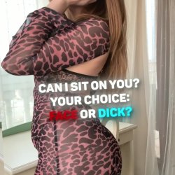 🔞 petite body dirty slut stripping naked shaved pussy nude 🍑💦 OF