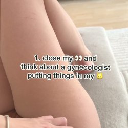 🔞 gorgeous fat ass fingering pussy nude wet pussy 💦🍑 Check my OF