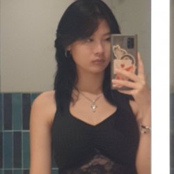 SG XMM Selling Her Armpit and Feet Pics