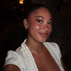 Nfl wife brooklyn