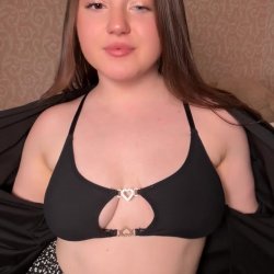 Beautiful Cailtin Leaks 18+