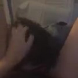 Irmãos ficaram sozinhos em casa. Real irmão com irmã