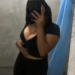 UNA AMIGA