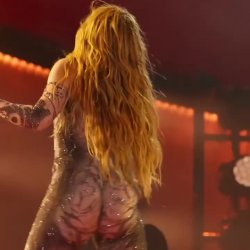 Cum tribute to Shakira