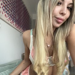 Flirty vibes, fun times, and endless selfies