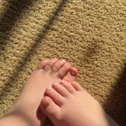 Midget Feet