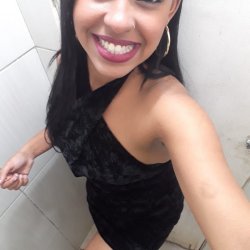 Casada que trai o marido com o porteiro do prédio