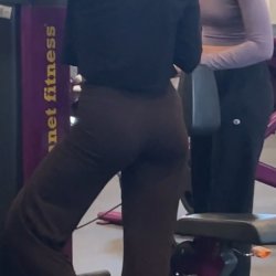 Teen pawg sisters at the gym