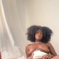 🔞 Young perky tits shaved tight pussy nude horny sexy hot spread 🫦💦🍑😈 My OF