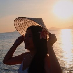 Sea and my boobs