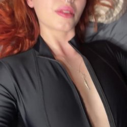 I want your cock buried deep in me 🫦