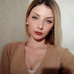 Pure slut with amazing body