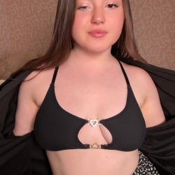 Beautiful Cailtin Leaks 18+