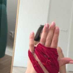 🔞Red scarf tease, sexy bare legs & ass 🍑💋 Full nude on OF!