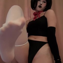 This one’s full of giggles and gasps hehe~ 😈💋