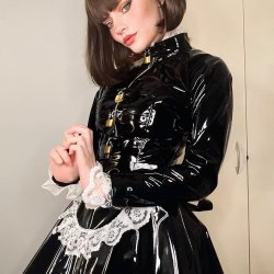 Sexy PVC maid