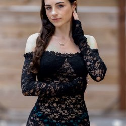 If you're good, I might let you take my dress off Honey