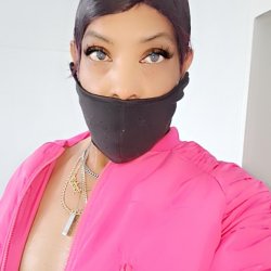 Can I have you attention, please?This is Ts Rikki talking to you.I'm looking for a d*** like this