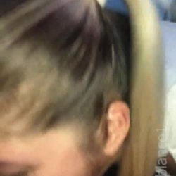 Rubia argentina petea al novio