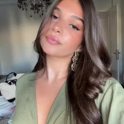 French Arabic sexy TikTok slut bikini thong feet  spy France Paris petite salope pute Spain