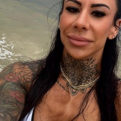 Fit and needy, want to make you hungry every day