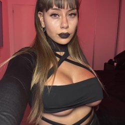 I'm feeling sexy and horny today