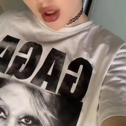 Beautiful Emily Leaks 18+