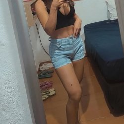 PEITUDA GOSTOSA DO GEITO QUE VOCES GOSTAM. COMENTEM
