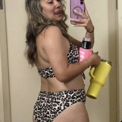 Another one of Summers kik leakHoez2