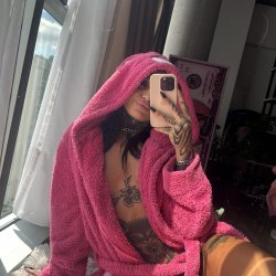 Keeping it cozy while testing your self-control