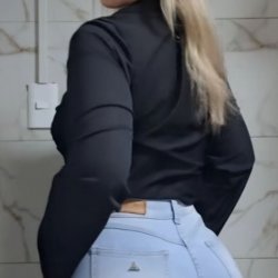 Cola hermosa de rubia