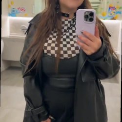 Stunning Betty Bong Leaks 18+