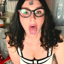 🔞 Naked curvy perfect ass moaning horny 💦😈 Full vid on OF