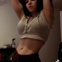 amber the valkyrie muscular fit tik tok babe