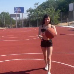 Stunning Kara Waves Leaks 18+