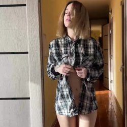 🔞 leather latex strapon shaved curvy orgasm tattooed squirt
