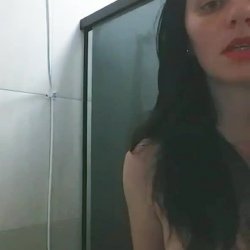 brunettecarolina