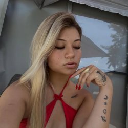 Pendeja cheta de ig,alguien tiene sus videos filtrados o tiene data de ella?