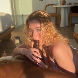 Baddies gallery - slut has her second BBC