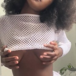 🔞Perky tits & wet pussy tease 🍑💦 Full nude on OF! 💋