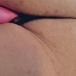 PAWG wife's perfect ass shaking while she cums