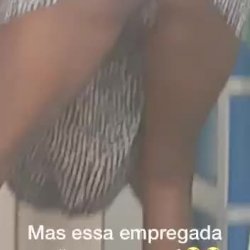 Empregadas limpando o chão sem biquíni 🤩🤤😋🇦🇴
