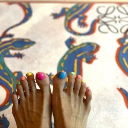 Cho Yeo-jeong feet