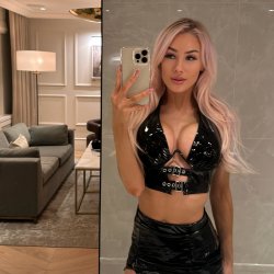 Sexy PVC babe