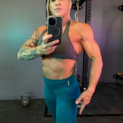 I'm your favorite gym slut ready