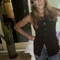 rich southern blonde MILF hookup with bbc stud