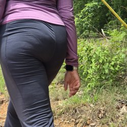 Hiking booty