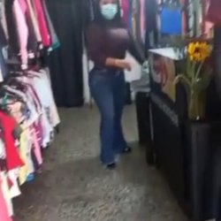 Vendedora un dia normal en Colombia🇨🇴