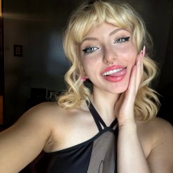 I need to be used, who’s going to take care of this slut