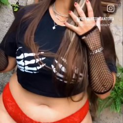 Cantora gostosa